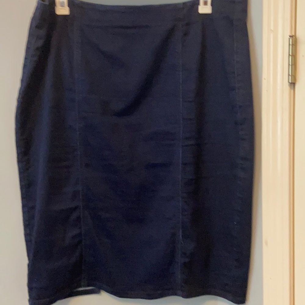 Navy blue pencil skirt